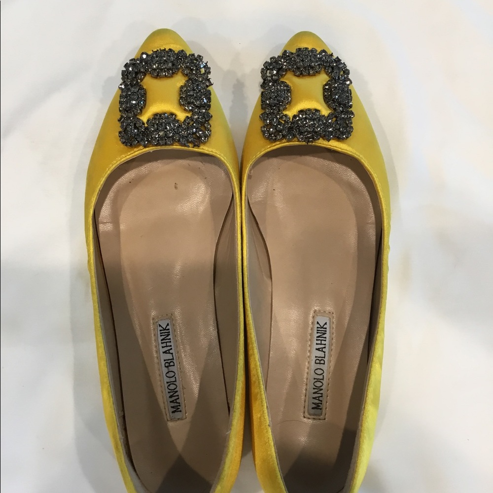 Manolo Blahnik Hangisi Yellow Satin Flats